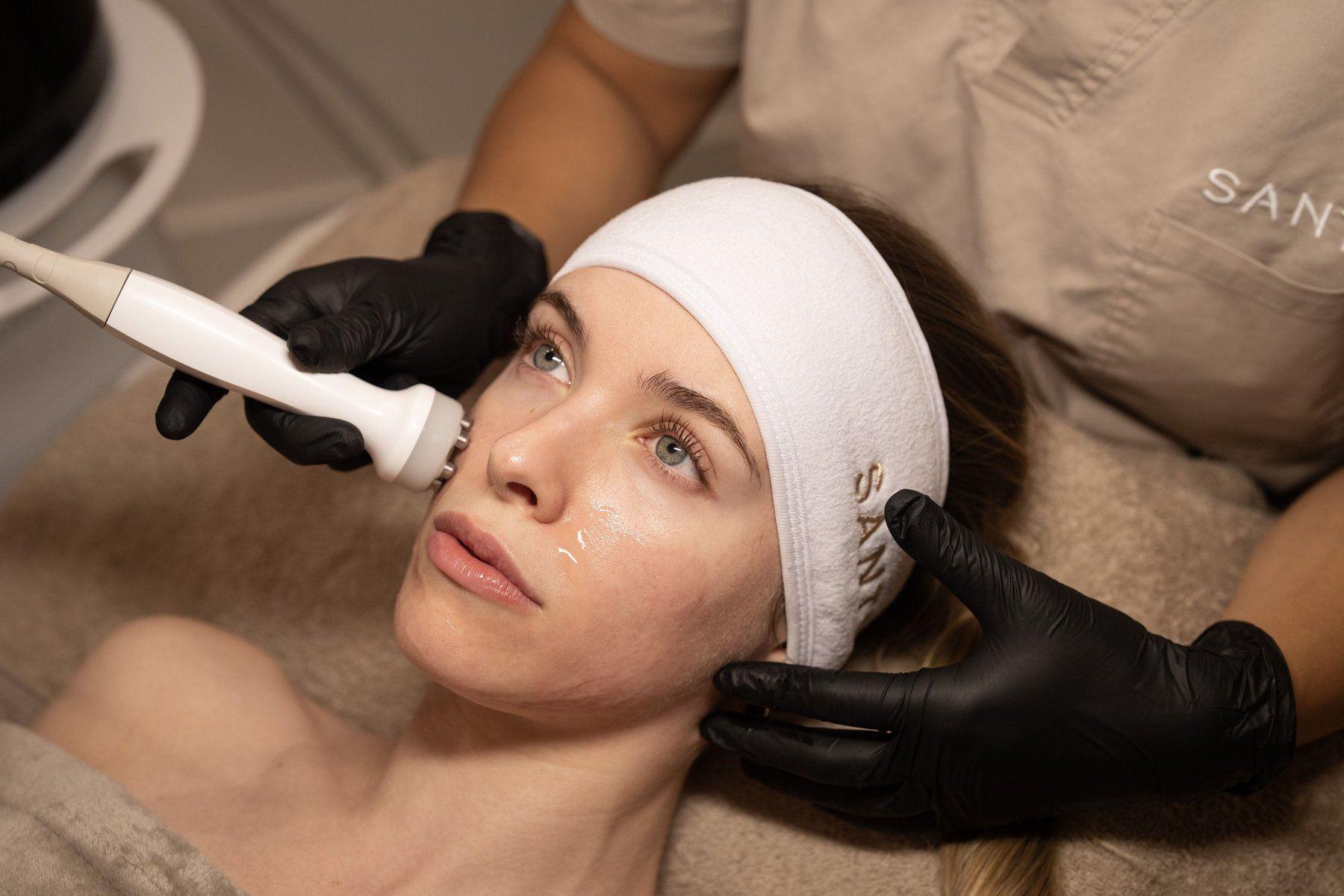 LIMPIEZA FACIAL Y PIEL